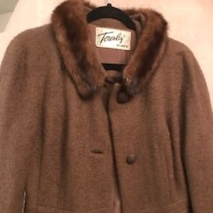 Sale Price!!  BEAUTIFUL Vintage Fitted Blazer